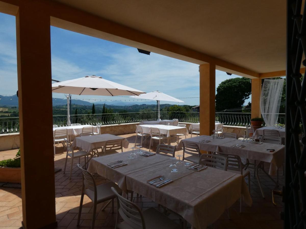 I Due Melograni Agriresort Tarano Extérieur photo