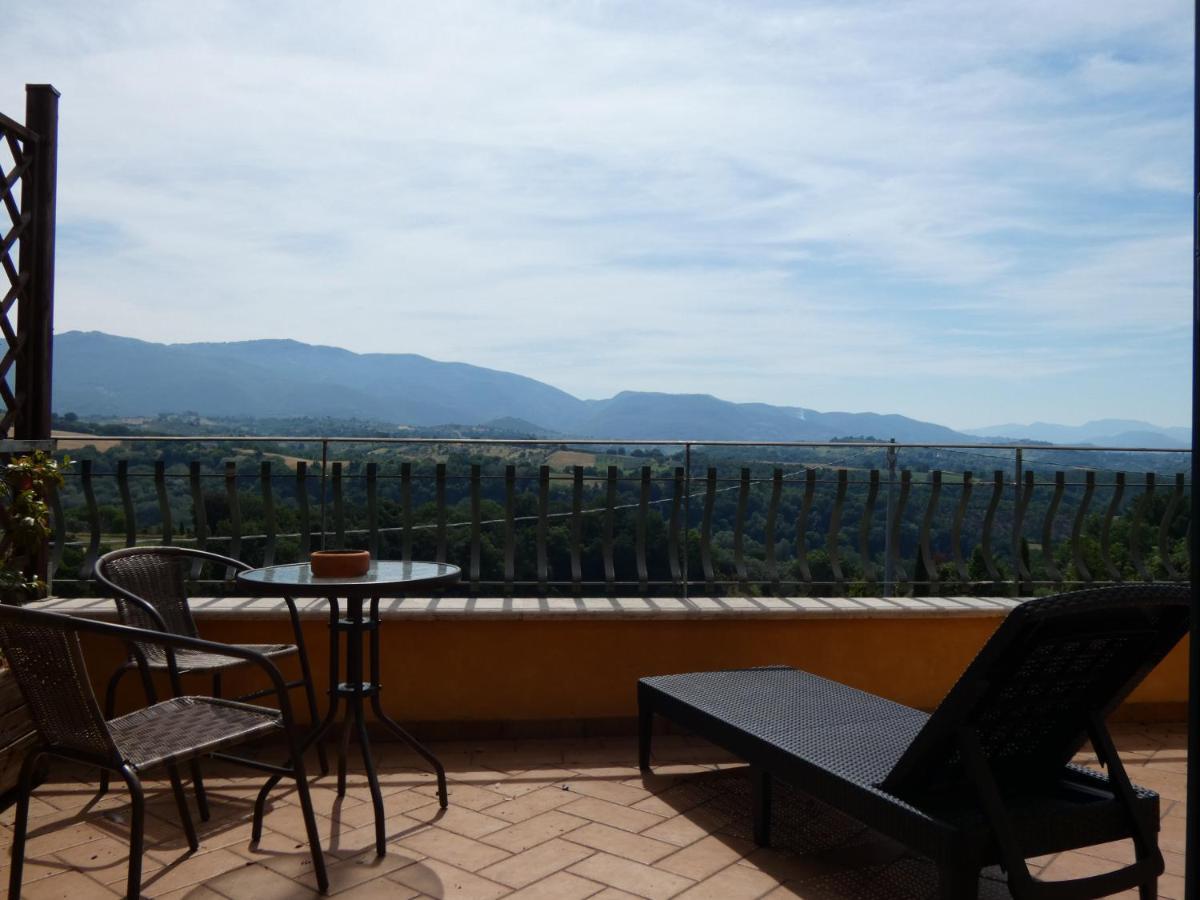 I Due Melograni Agriresort Tarano Extérieur photo