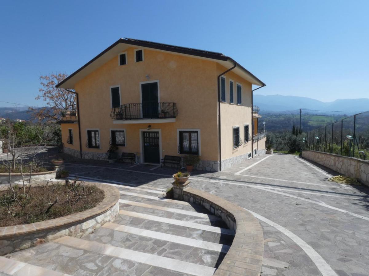 I Due Melograni Agriresort Tarano Extérieur photo